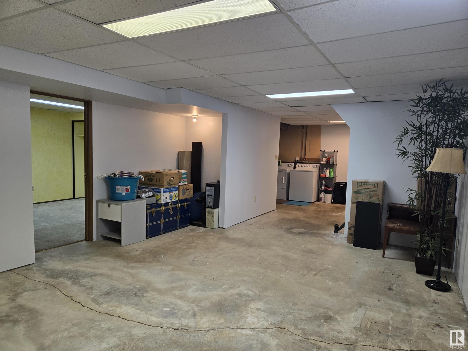 Photo 32 of 14505 23 St Nw, Edmonton AB