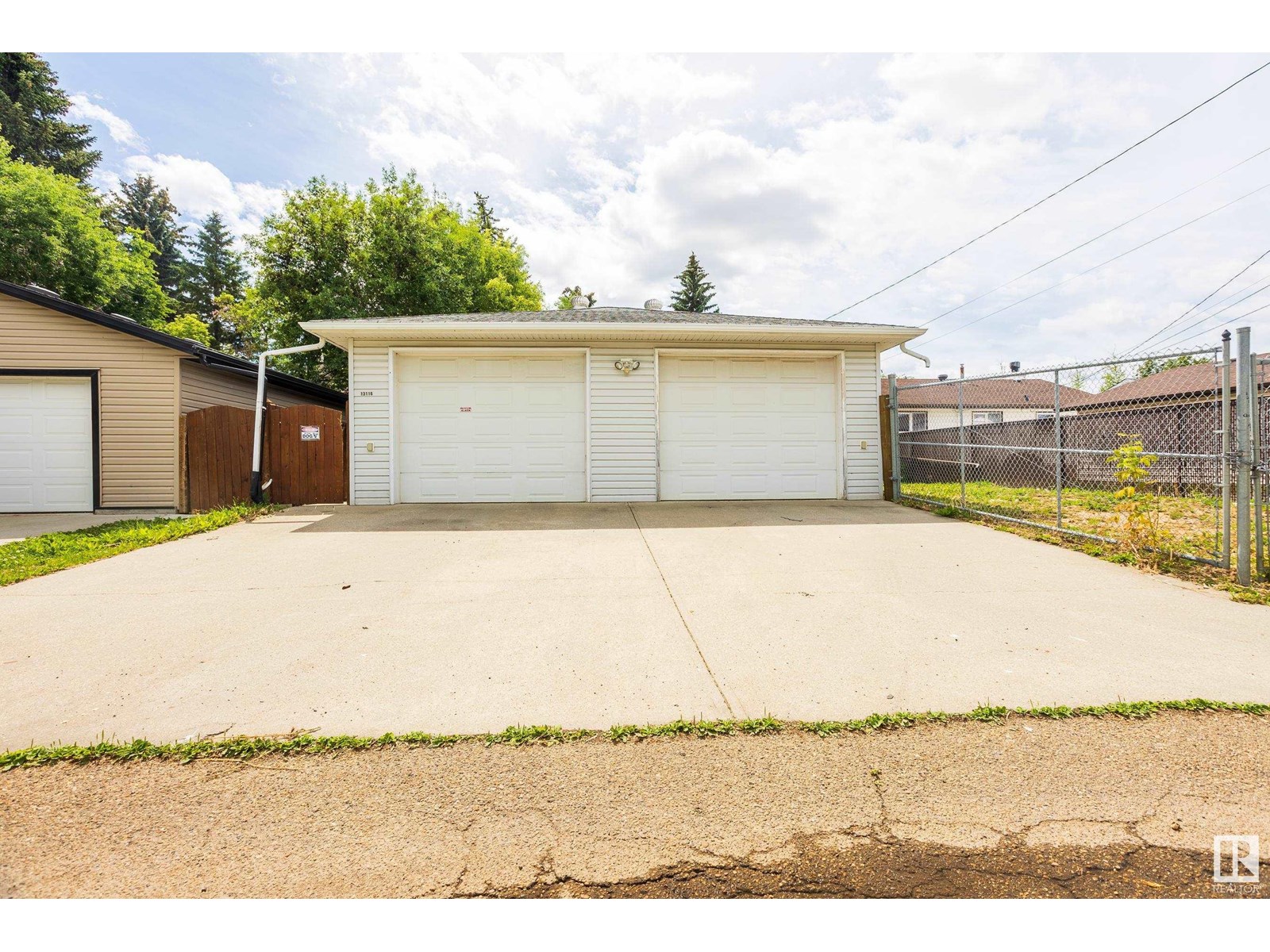 Photo 22 of 13116 136 Av Nw, Edmonton AB