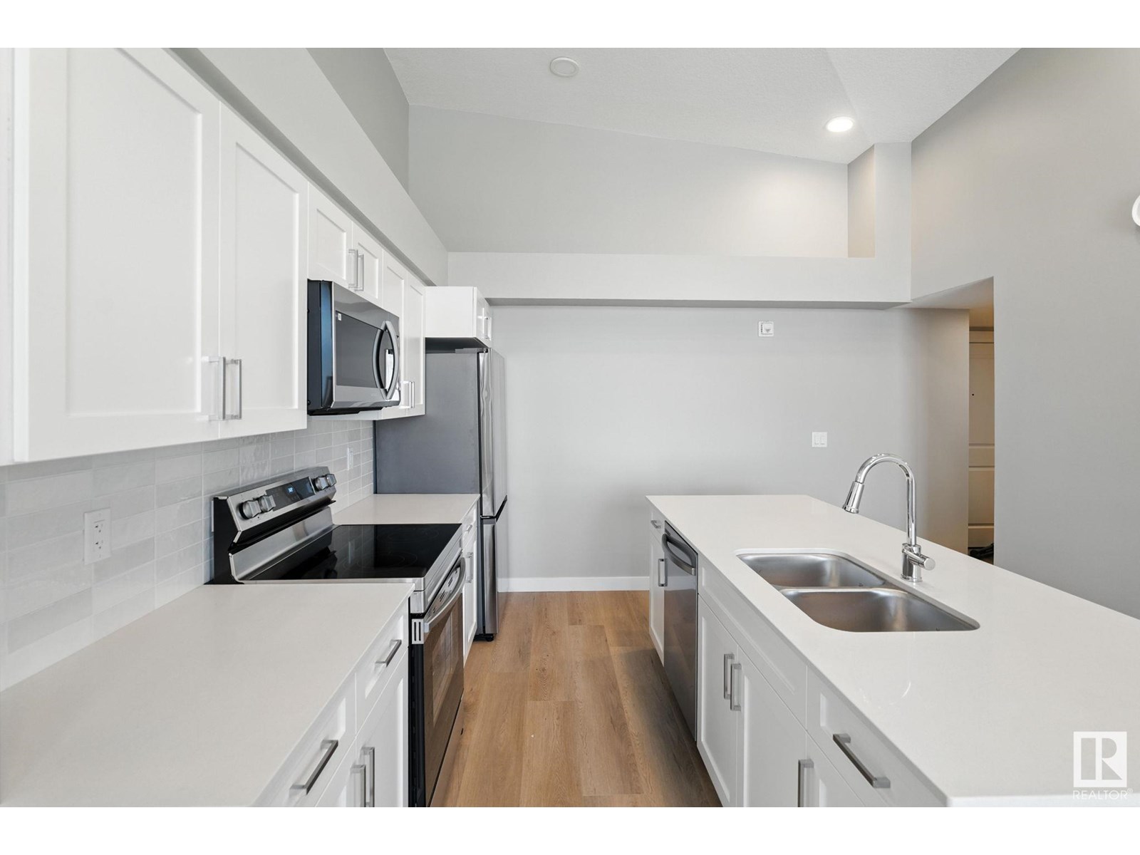 Photo 8 of 428 1506 Tamarack Blv Nw, Edmonton AB