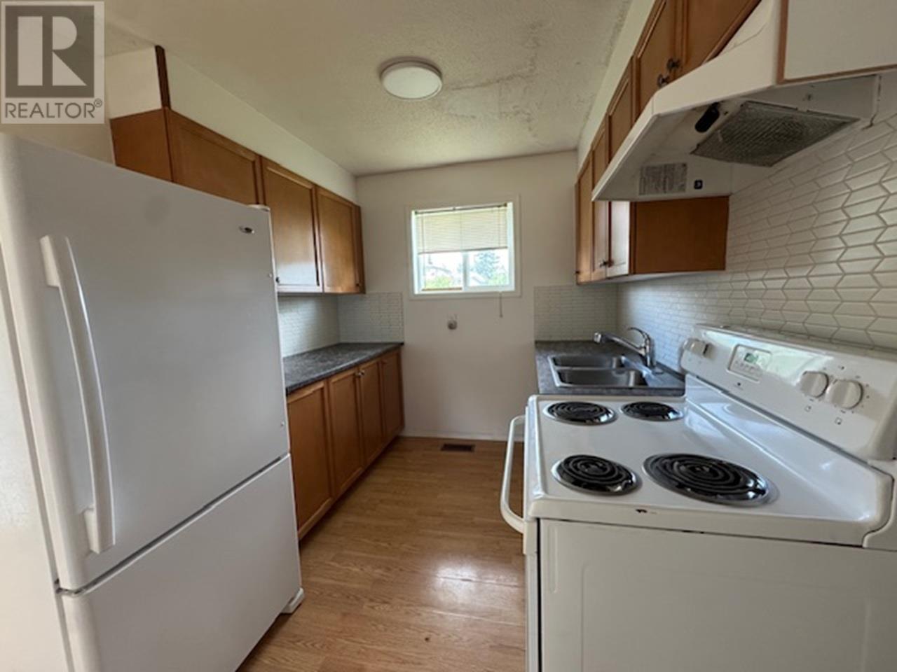 Photo 5 of 1839 Tamarack Street, Prince George BC
