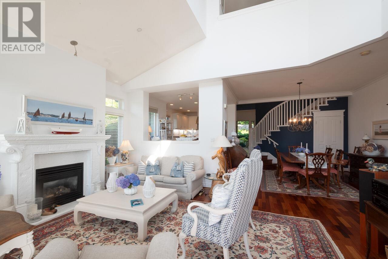 15 BEACH DRIVE, Furry Creek