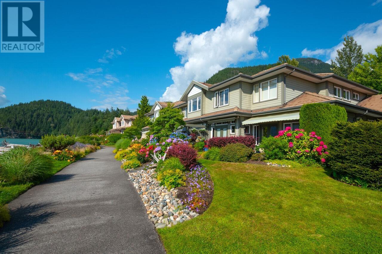 15 BEACH DRIVE, Furry Creek