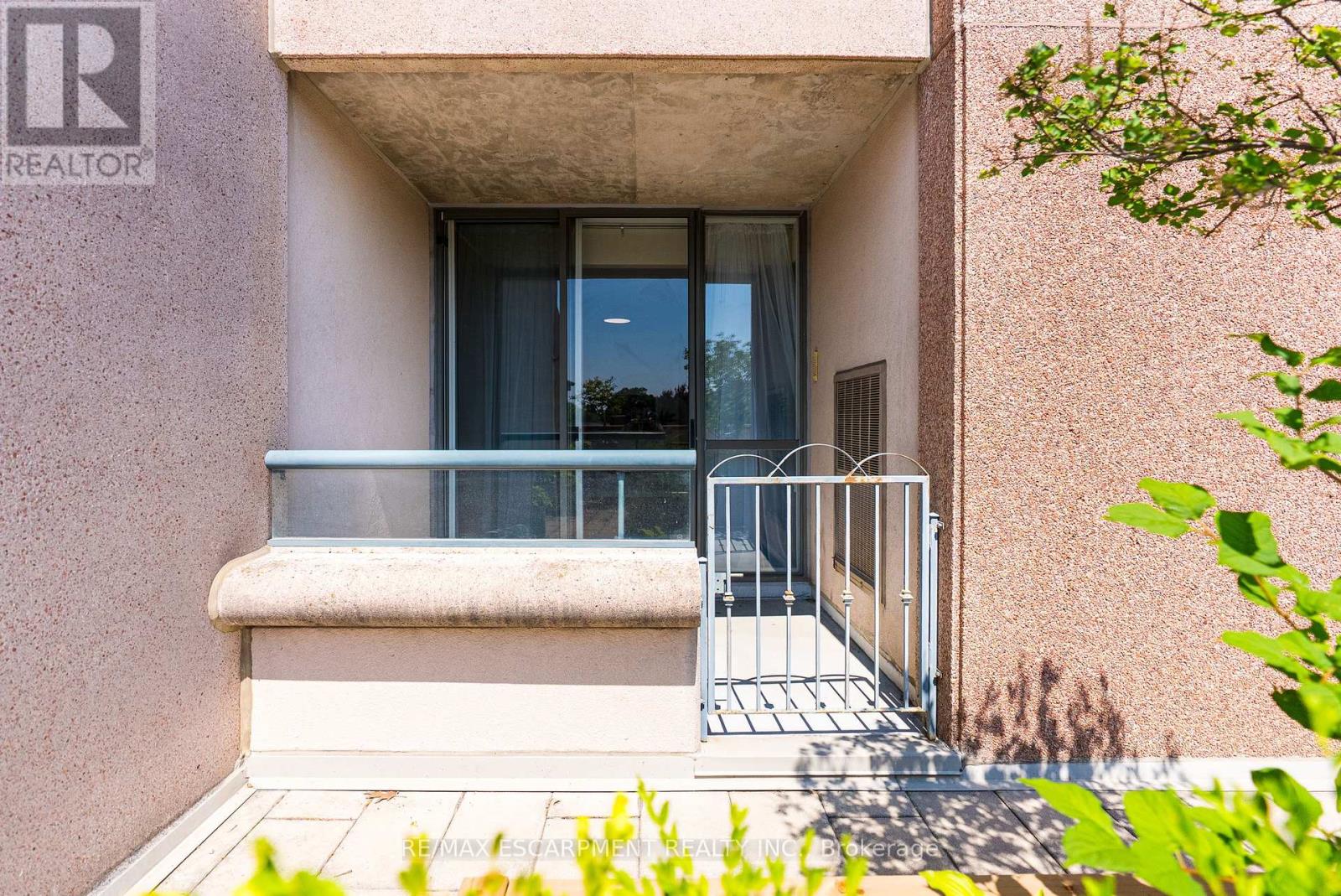 Photo 23 of 409 1 Belvedere Court, Brampton ON