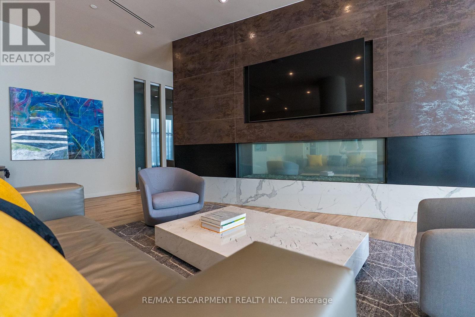 Photo 8 of 3413 3883 Quartz Road, Mississauga ON