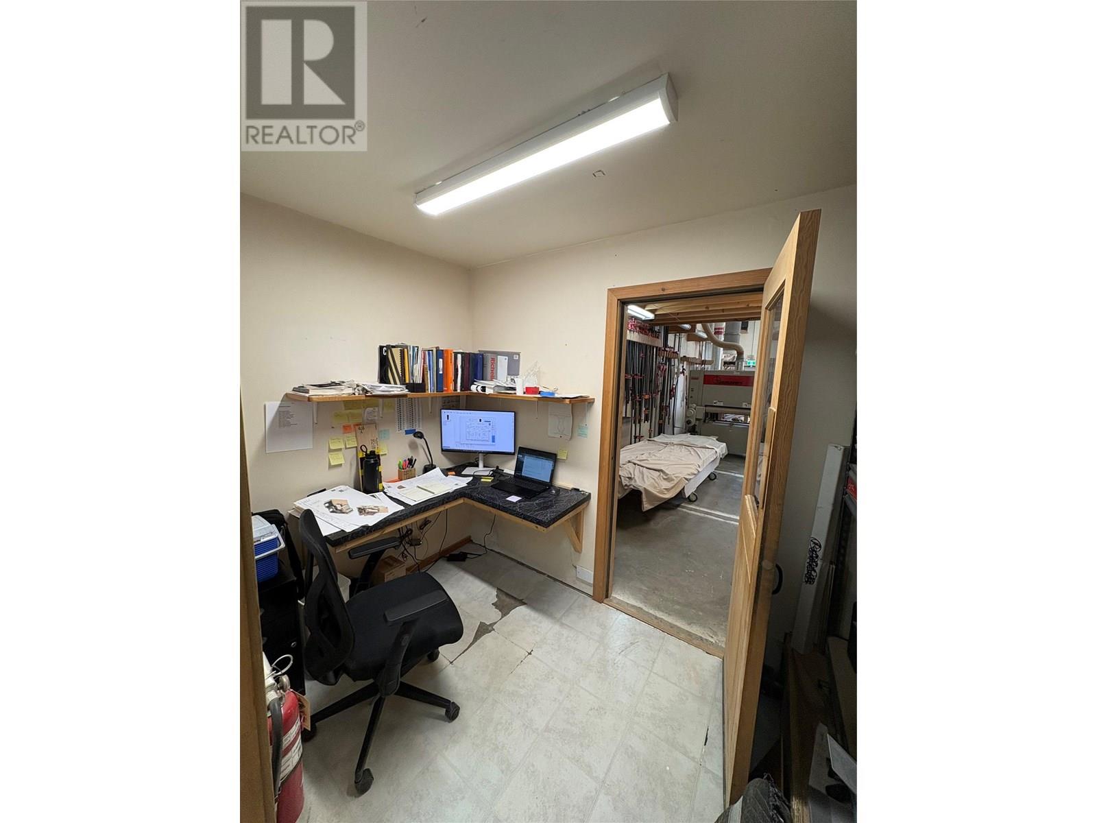 5 1935 11th Avenue, Vernon