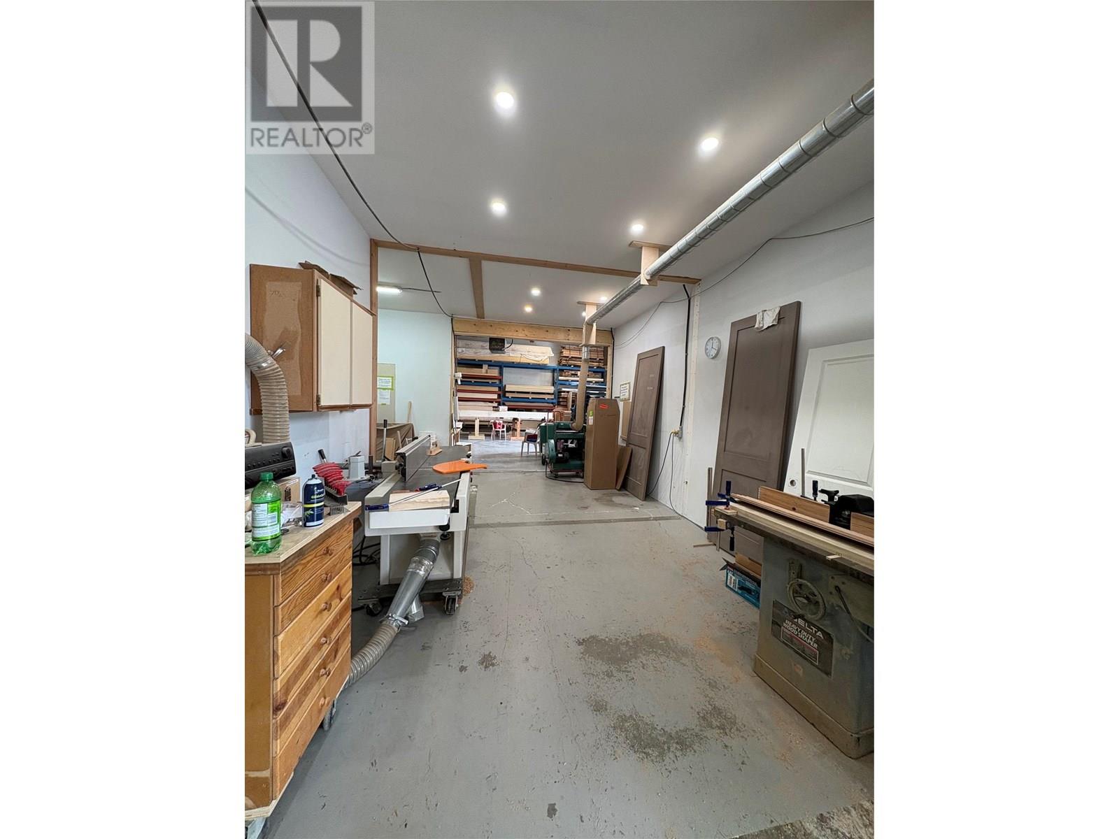 4-5 1935 11th Avenue, Vernon