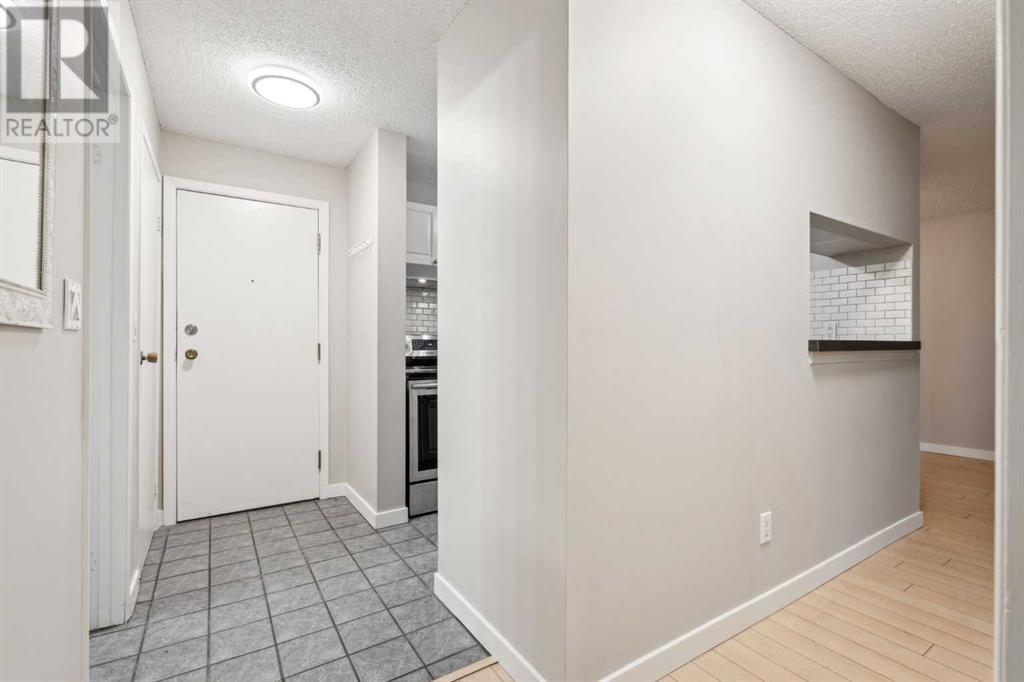 Single Family House for Sale in    Avenue SW Sunalta Calgary 