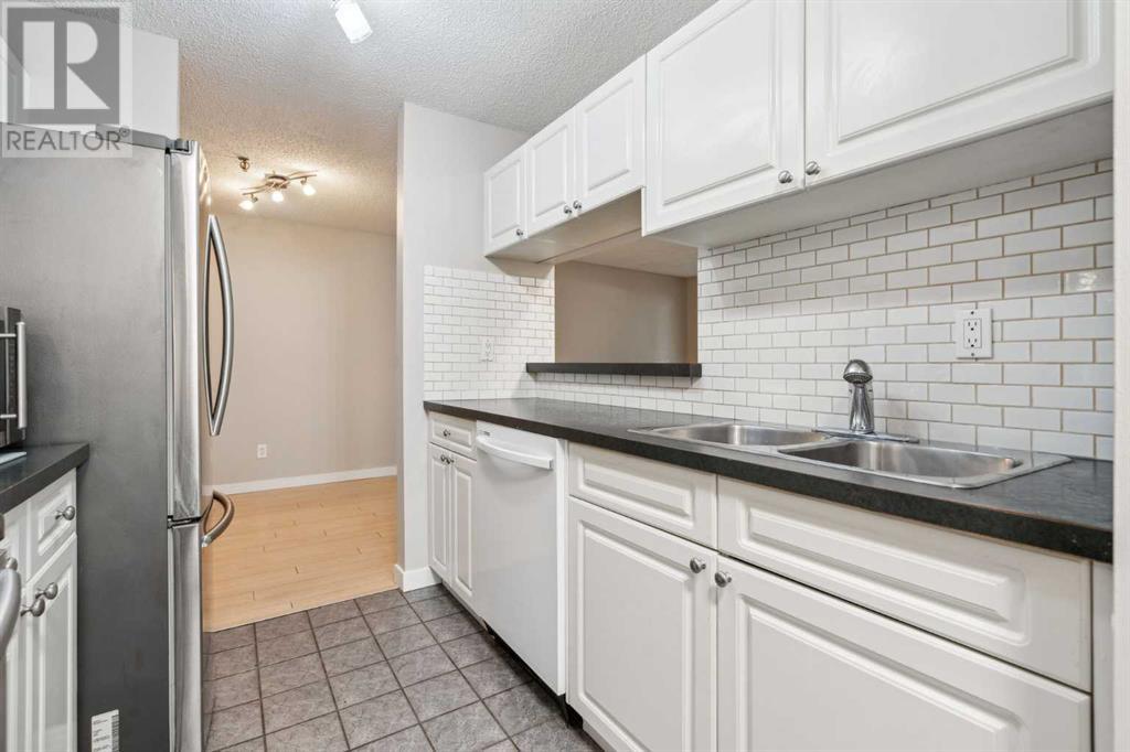 Single Family House for Sale in    Avenue SW Sunalta Calgary 