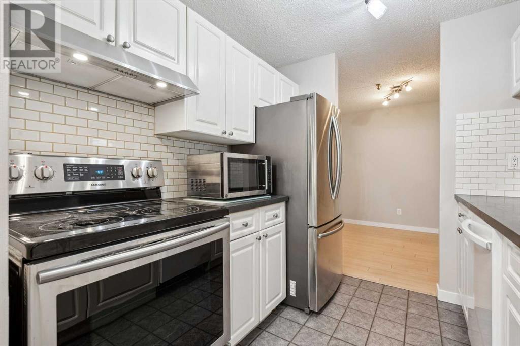 Single Family House for Sale in    Avenue SW Sunalta Calgary 