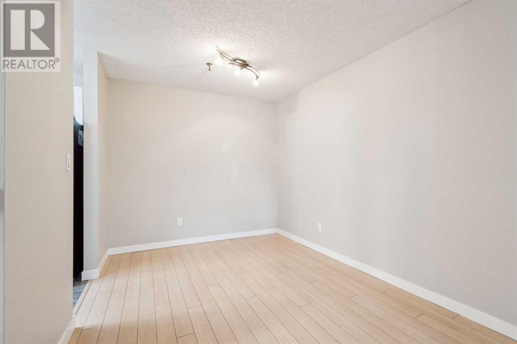 Single Family House for Sale in    Avenue SW Sunalta Calgary 