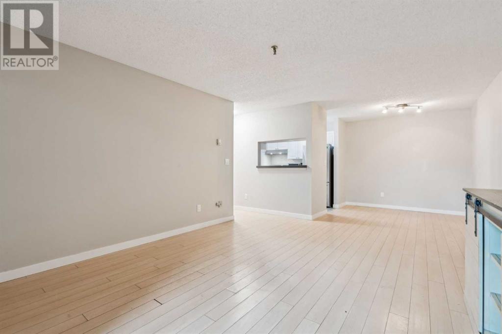 Single Family House for Sale in    Avenue SW Sunalta Calgary 