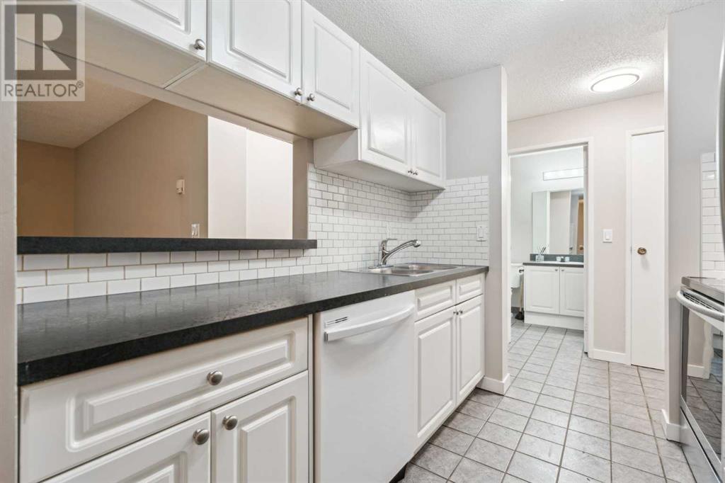 Single Family House for Sale in    Avenue SW Sunalta Calgary 