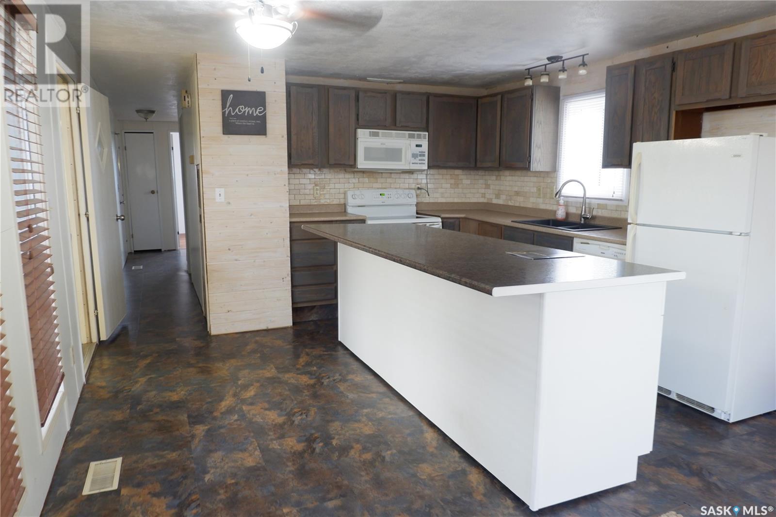 Photo 15 of 67 Sunrise Estates, Assiniboia SK