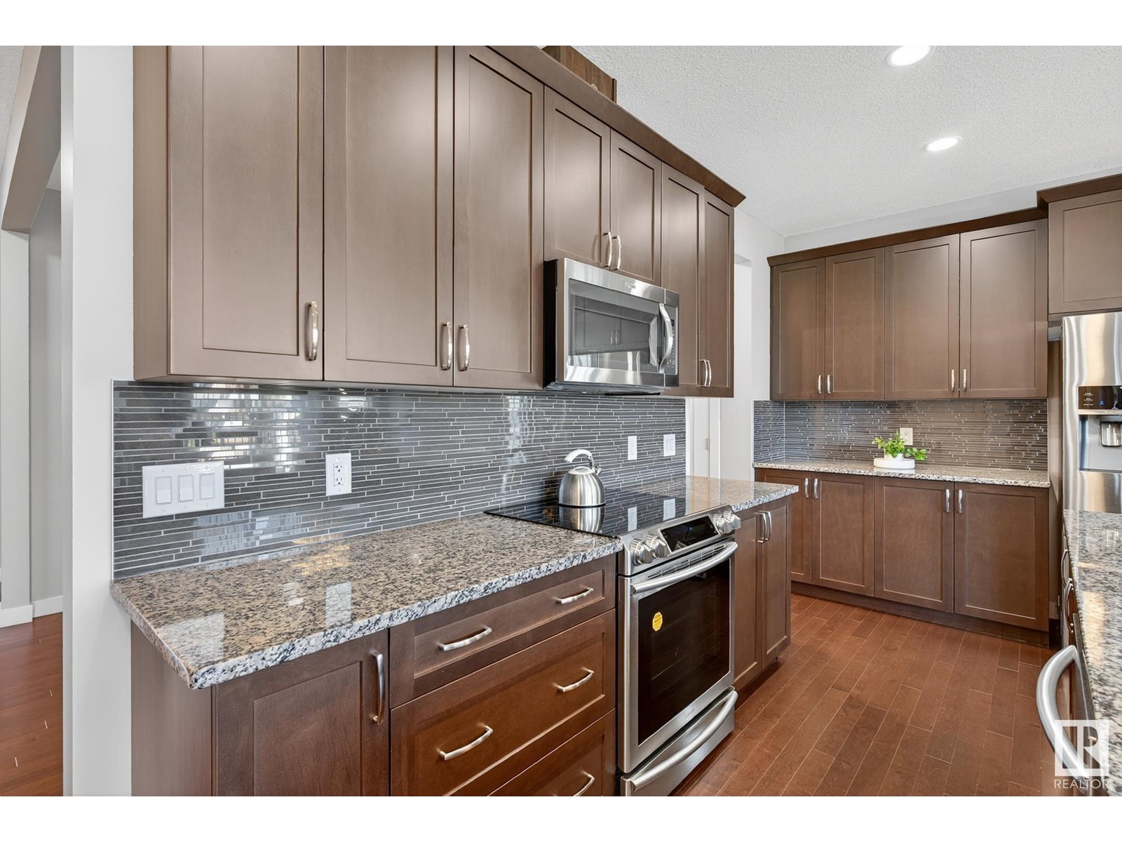 Photo 13 of 5451 Allbright Sq Sw, Edmonton AB