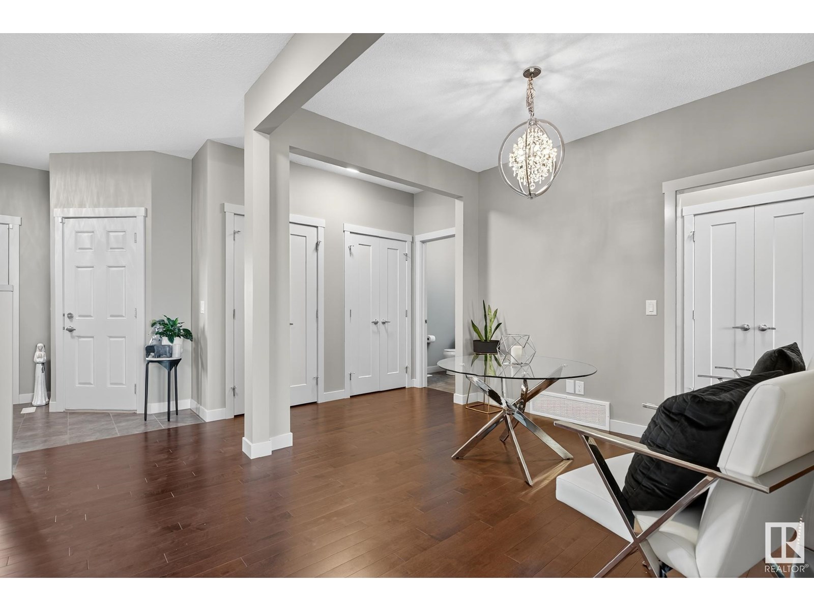 Photo 7 of 5451 Allbright Sq Sw, Edmonton AB