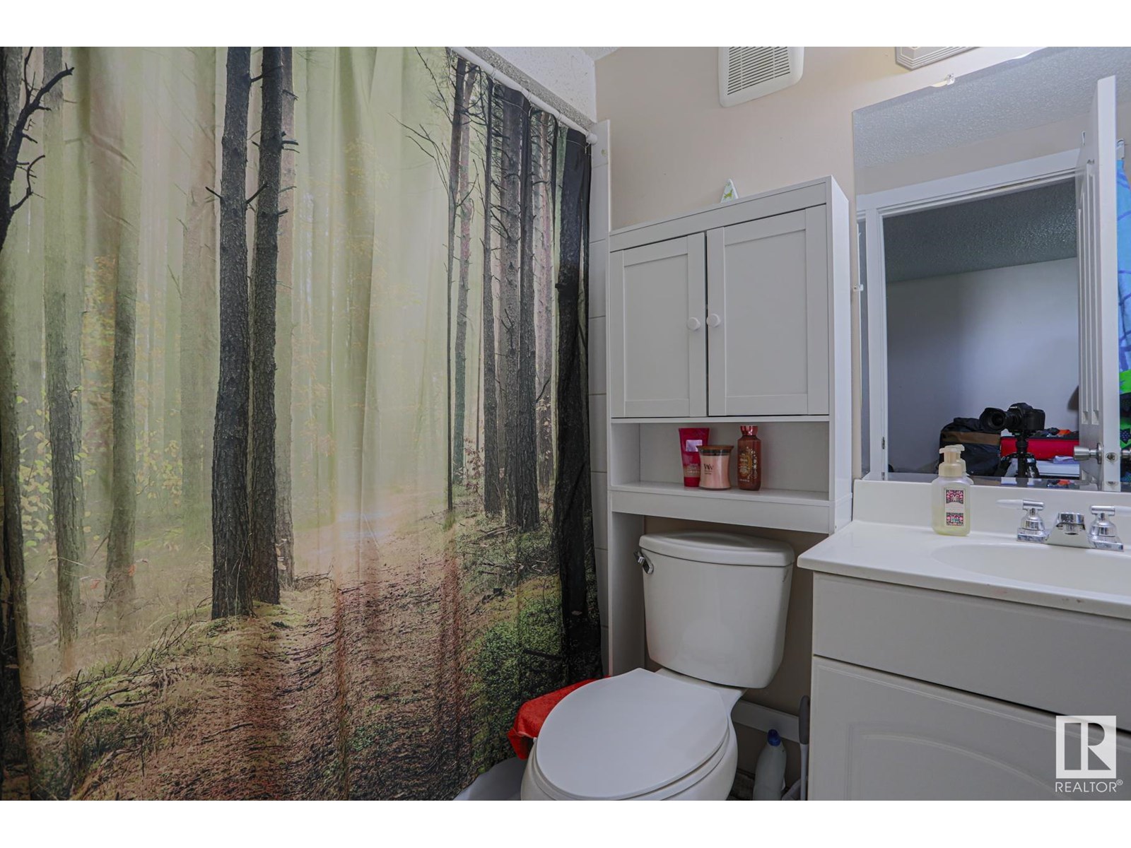 Photo 6 of 1411 35 St Nw, Edmonton AB