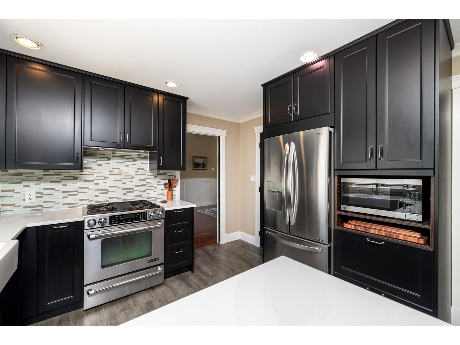 Photo 2 of 3695 Cobblestone Drive, Abbotsford BC