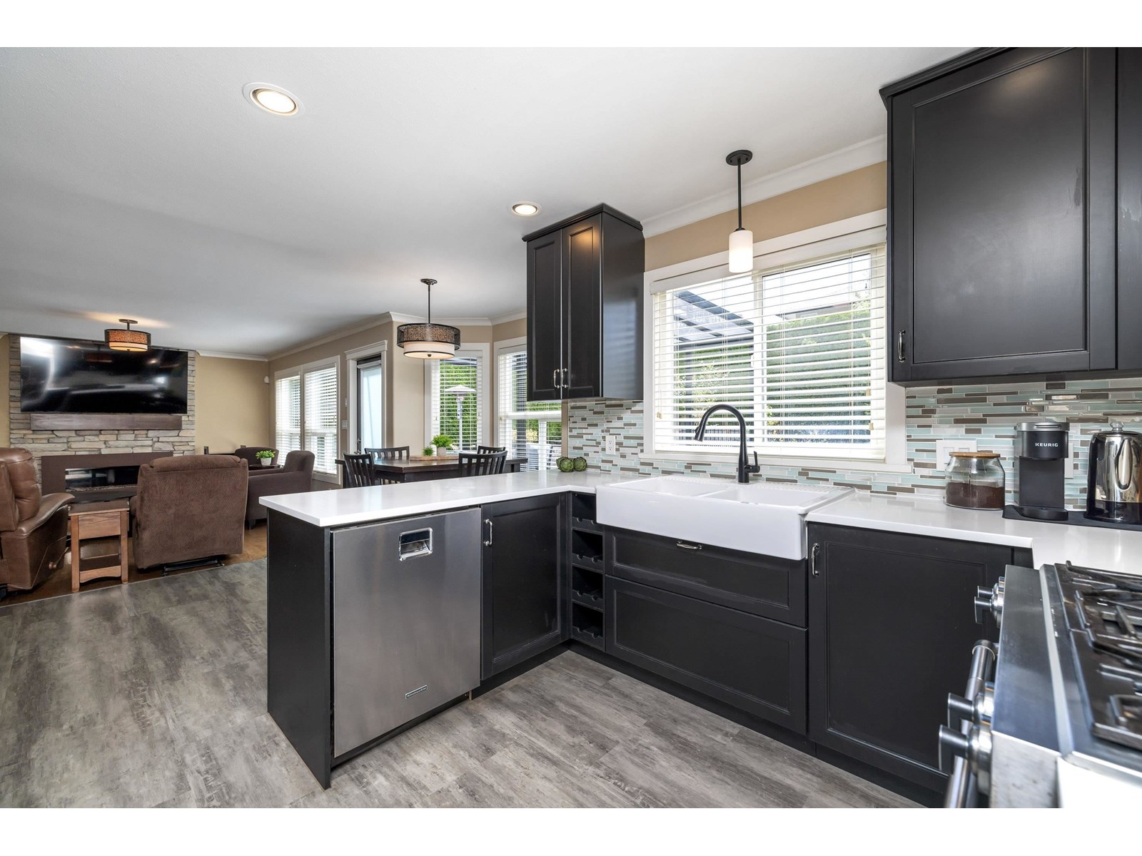 Photo 4 of 3695 Cobblestone Drive, Abbotsford BC
