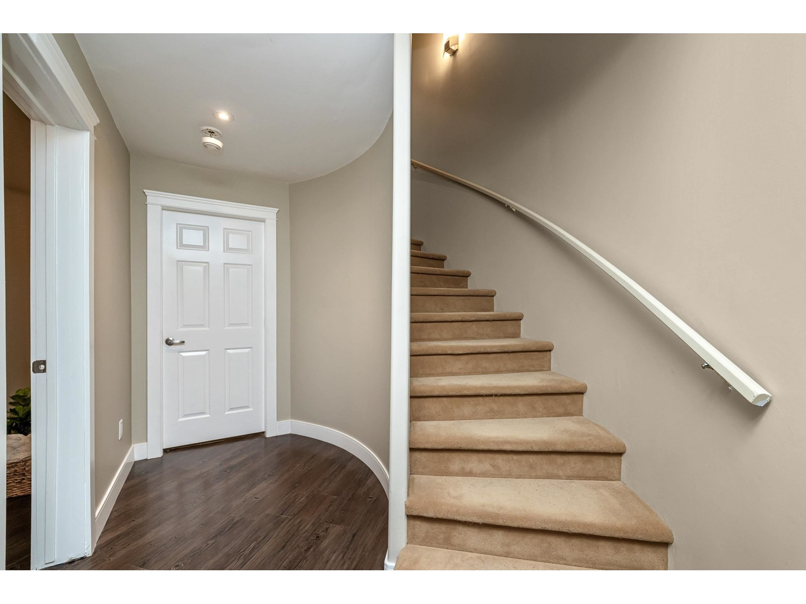 Photo 12 of 3695 Cobblestone Drive, Abbotsford BC