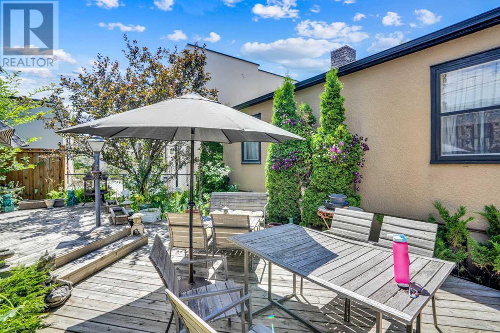 Photo 5 of 1334 Crescent Road Nw, Calgary AB