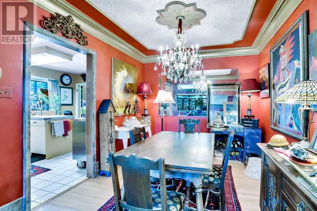 Photo 9 of 1334 Crescent Road Nw, Calgary AB