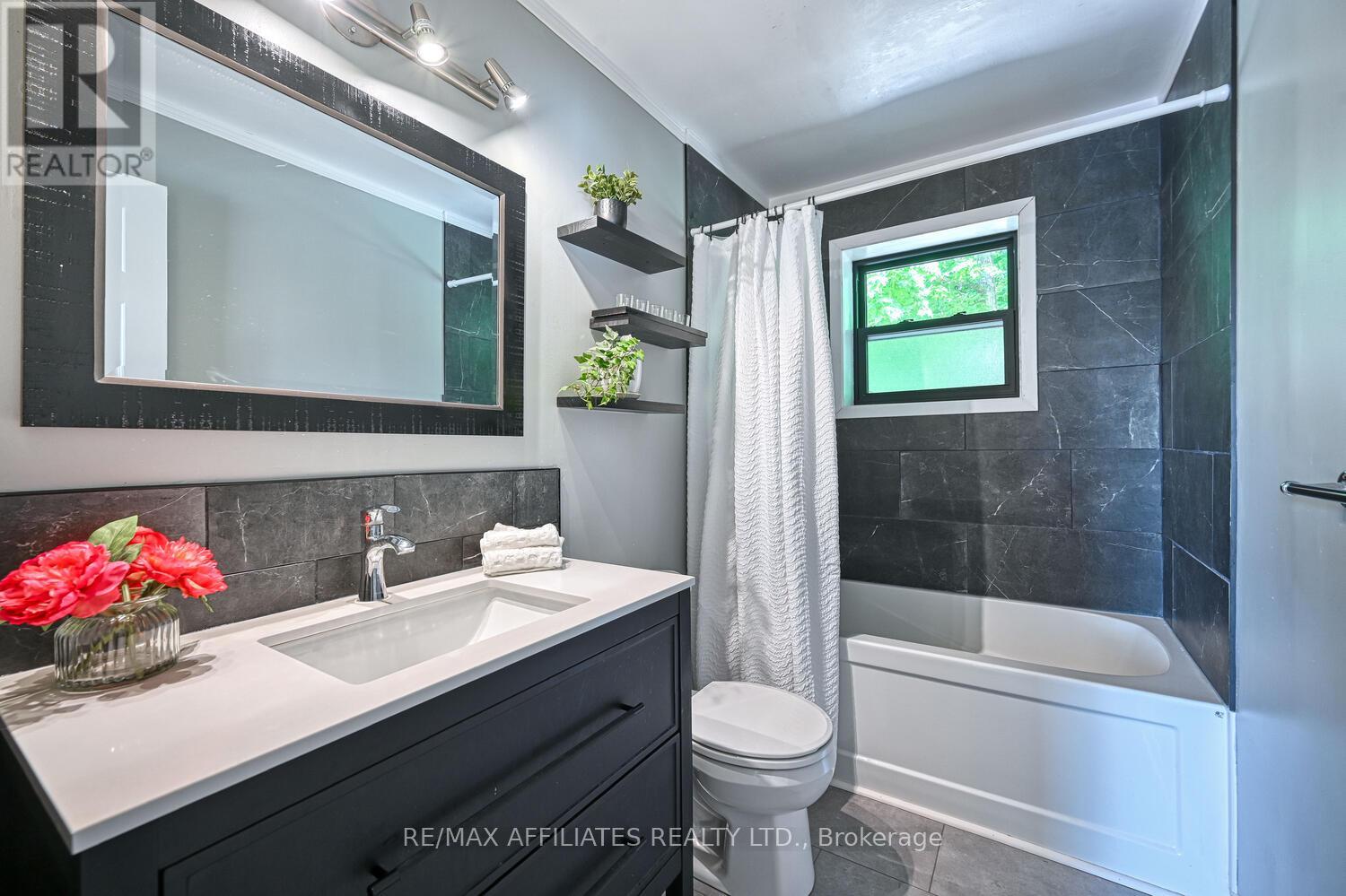 Photo 16 of 133 Sugarhouse Lane, Rideau Lakes ON