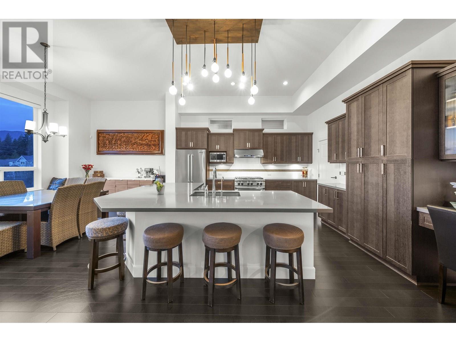 Photo 13 of 1510 Dayton Street, Coquitlam BC