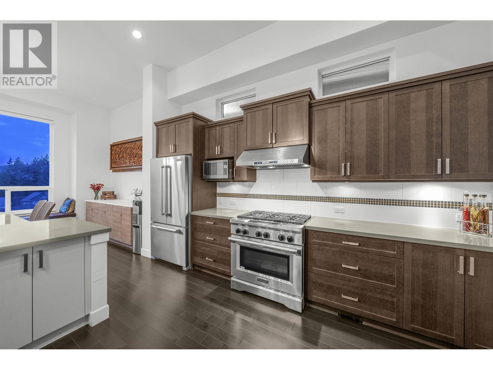 Photo 15 of 1510 Dayton Street, Coquitlam BC