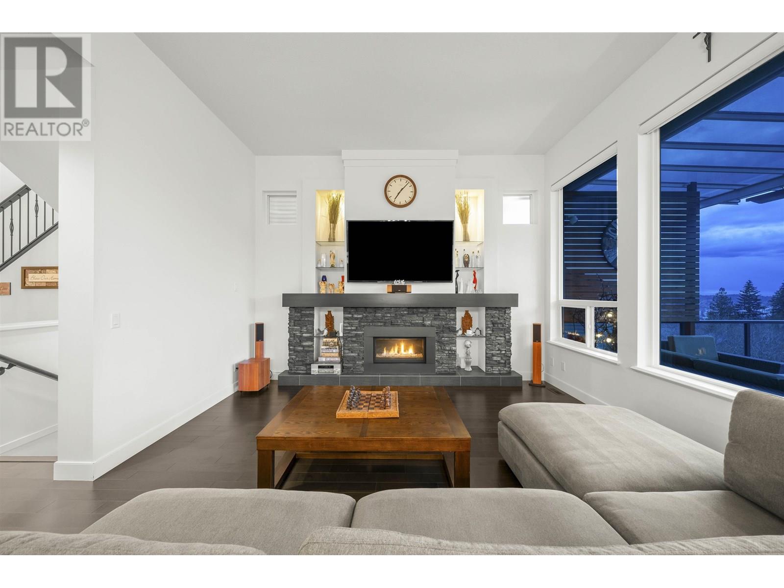 Photo 9 of 1510 Dayton Street, Coquitlam BC