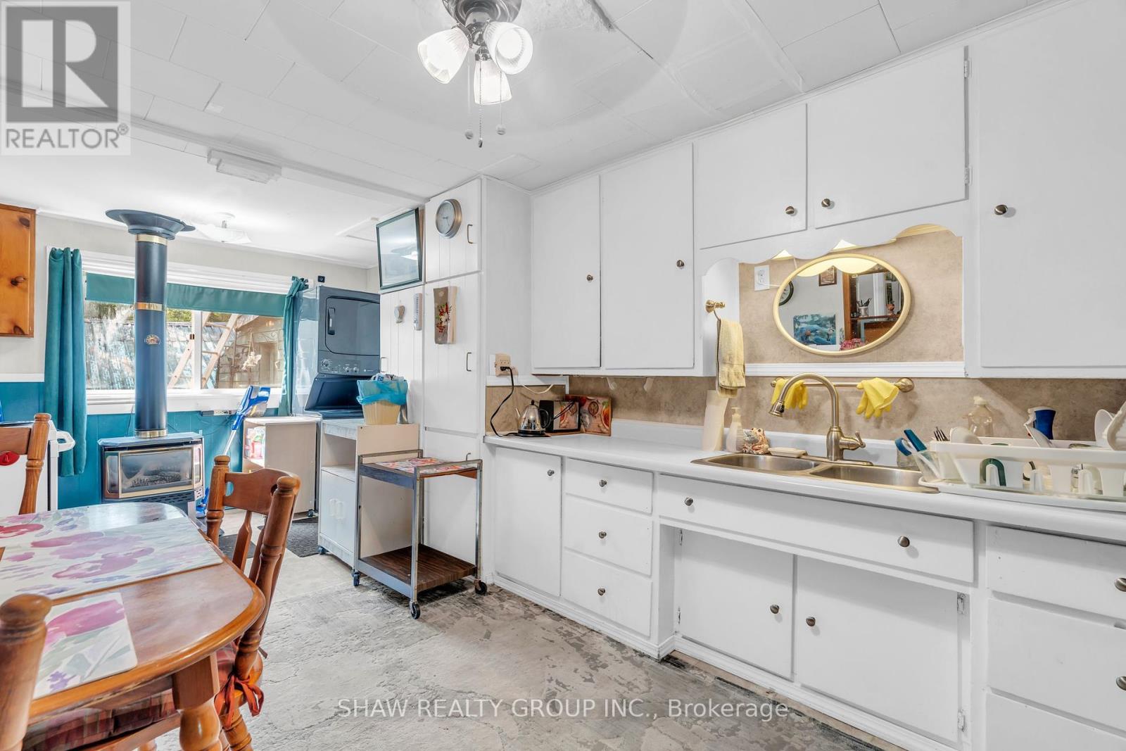Photo 2 of 1264 Parkinson Road, Woodstock ON