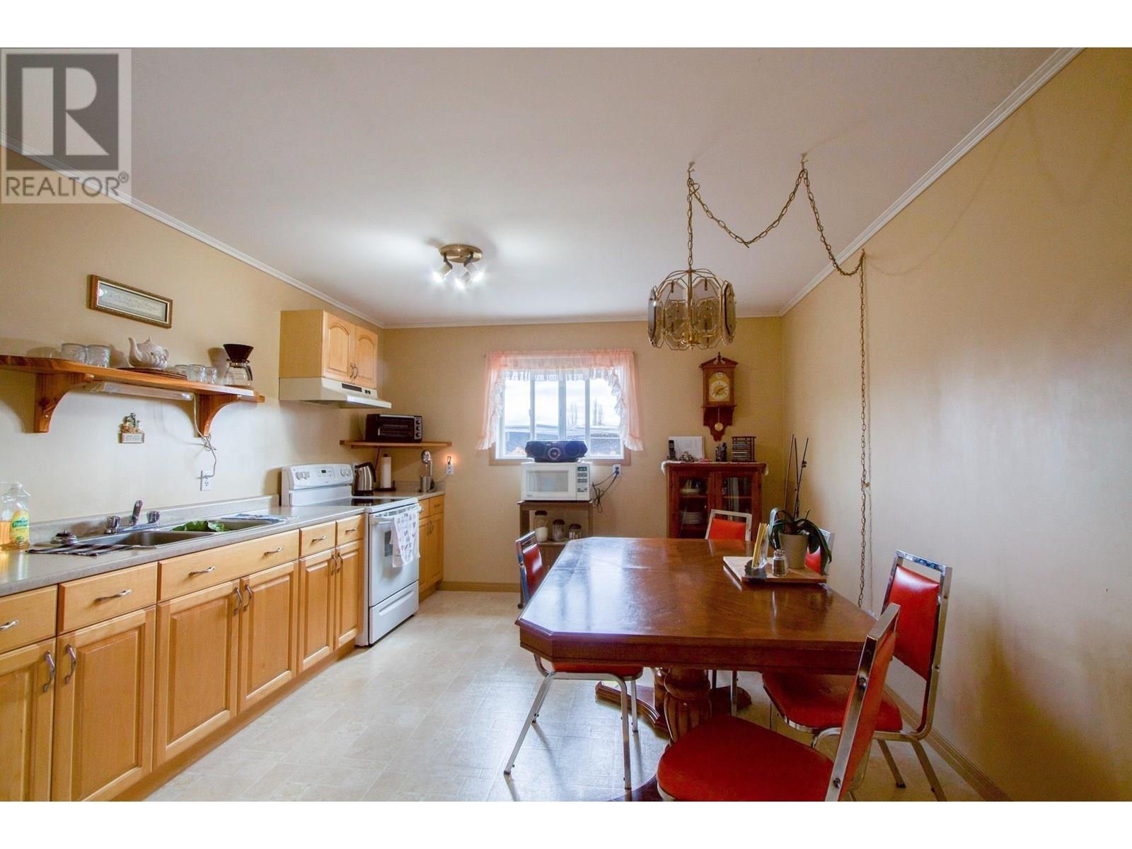 3988 S CARIBOO 97 HIGHWAY, Lac La Hache