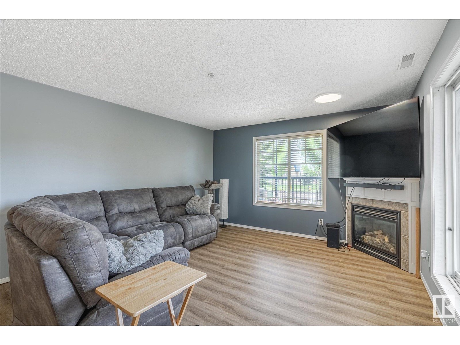 Photo 13 of 101 2098 Blackmud Creek Dr Sw, Edmonton AB