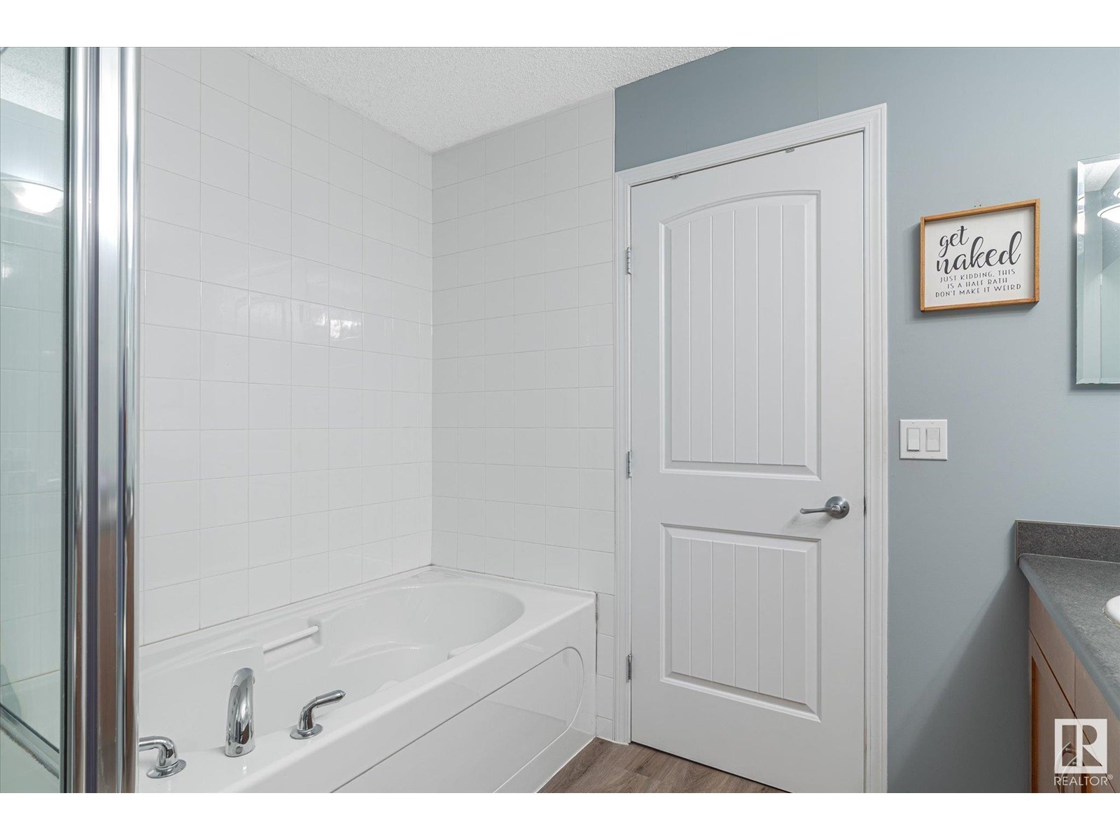 Photo 18 of 101 2098 Blackmud Creek Dr Sw, Edmonton AB