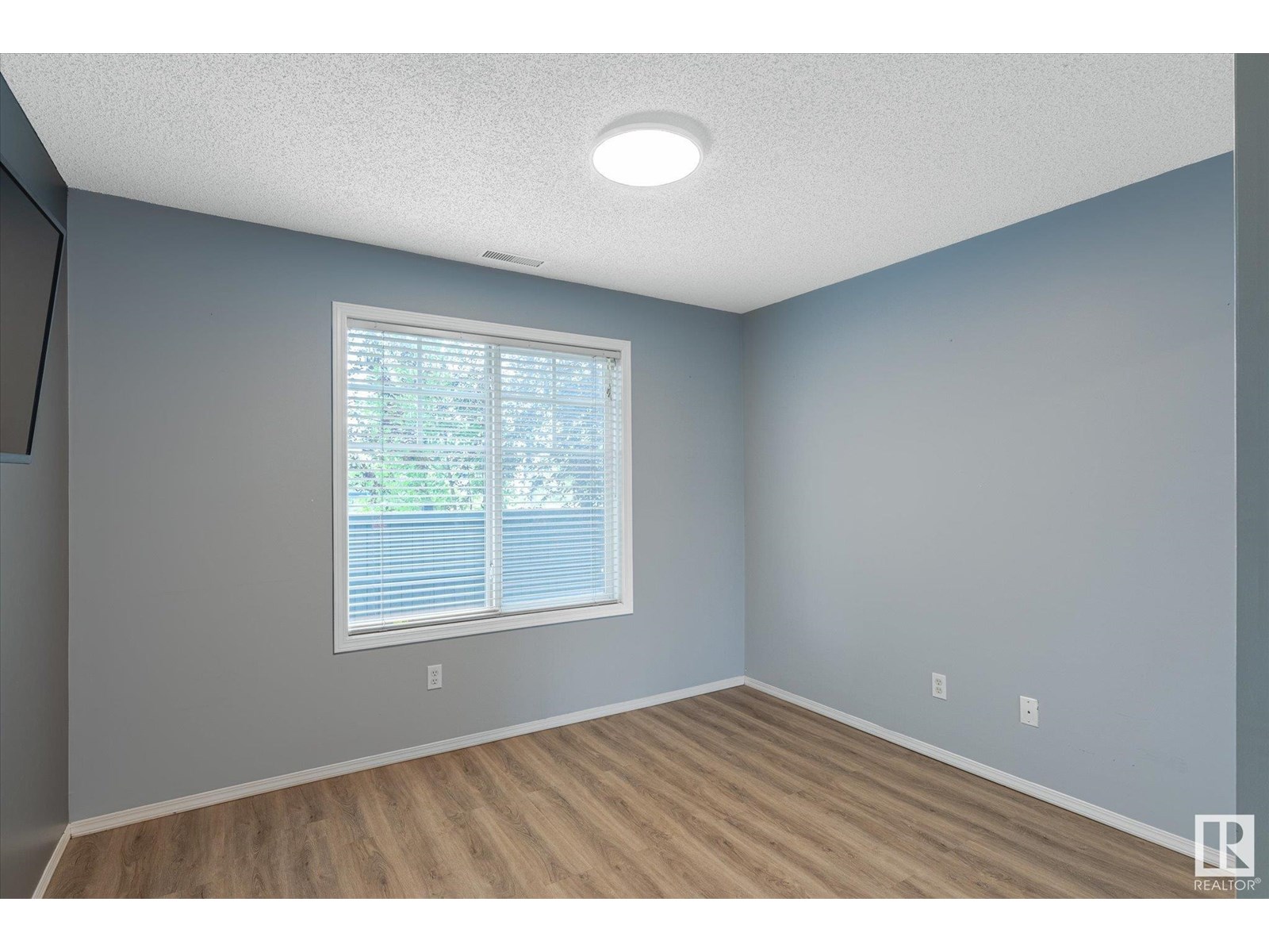 Photo 19 of 101 2098 Blackmud Creek Dr Sw, Edmonton AB