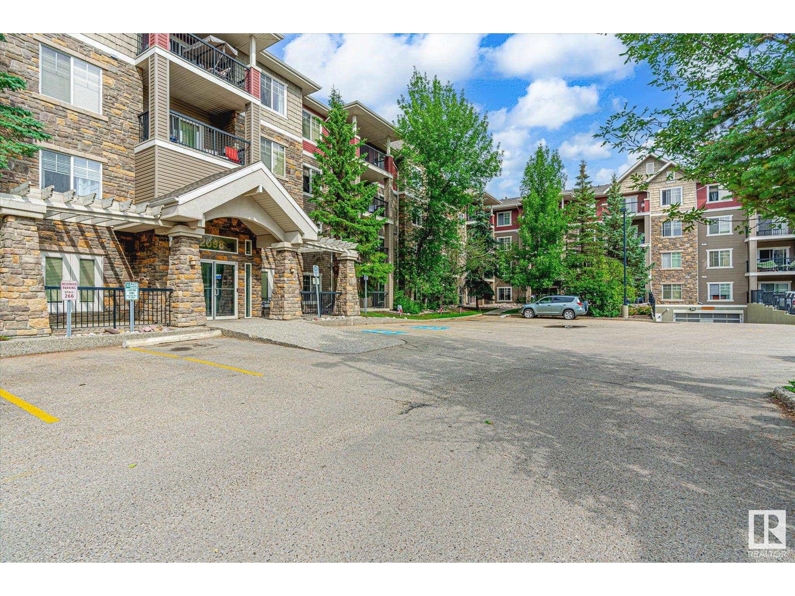 Photo 32 of 101 2098 Blackmud Creek Dr Sw, Edmonton AB