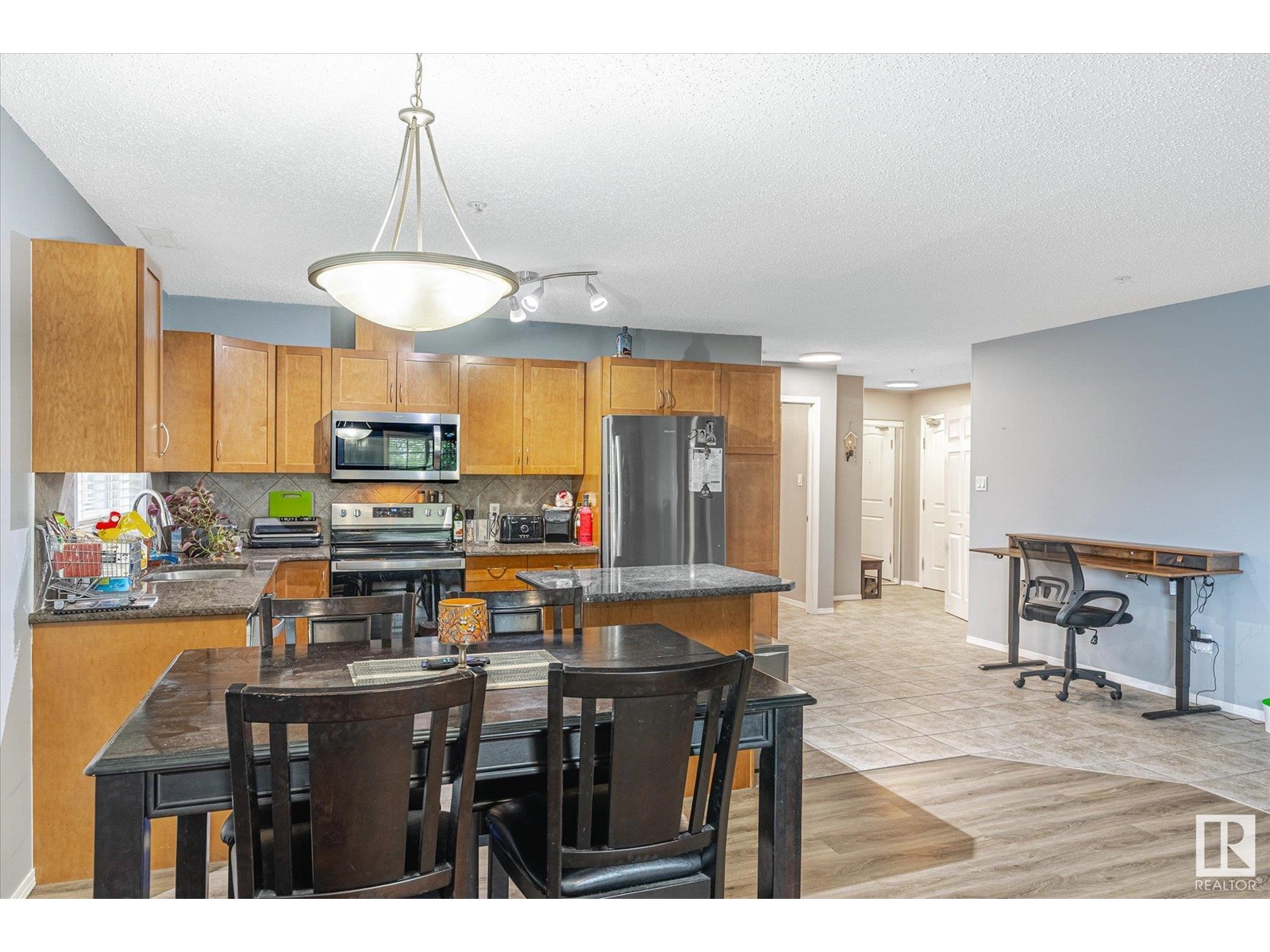 Photo 9 of 101 2098 Blackmud Creek Dr Sw, Edmonton AB