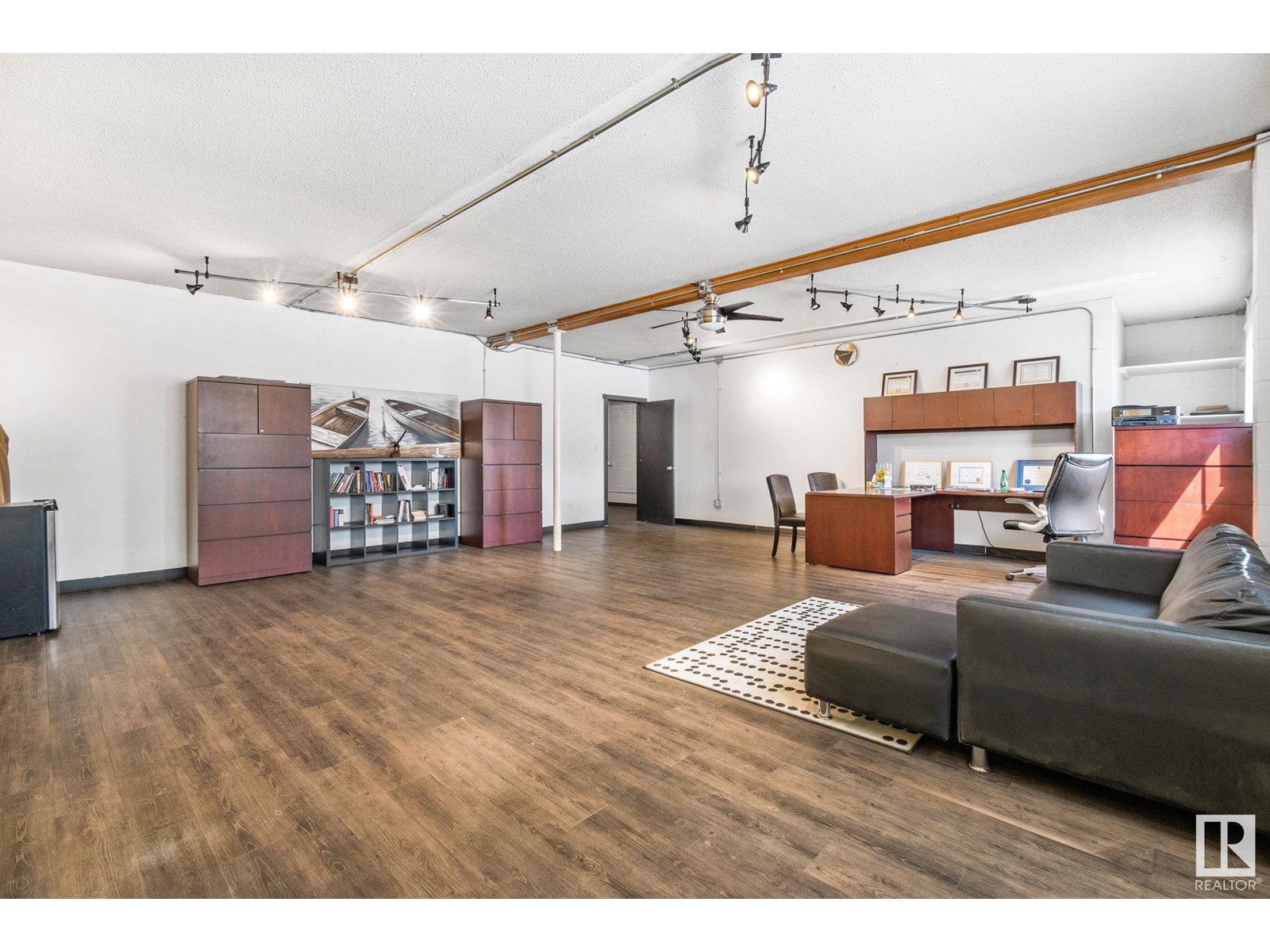Photo 6 of 9938 70 Av Nw Nw, Edmonton AB