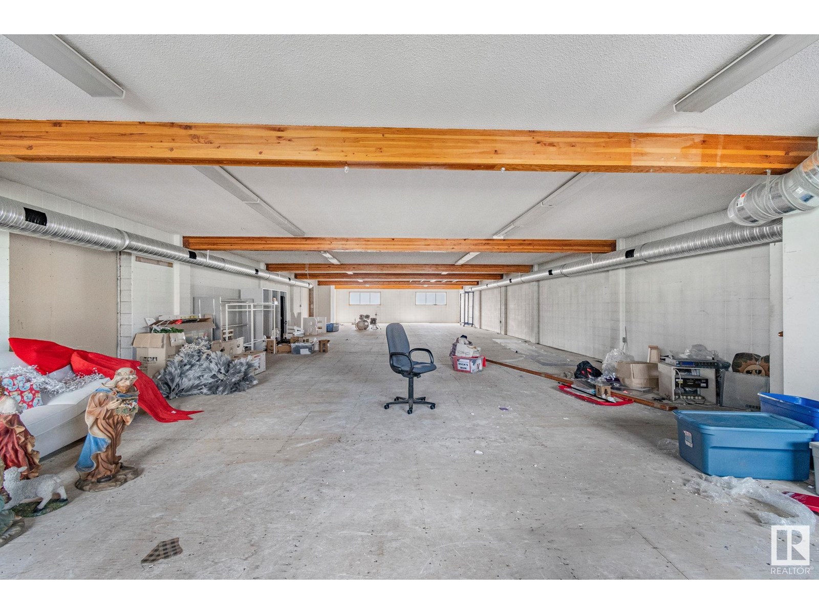 Photo 16 of 9938 70 Av Nw Nw, Edmonton AB