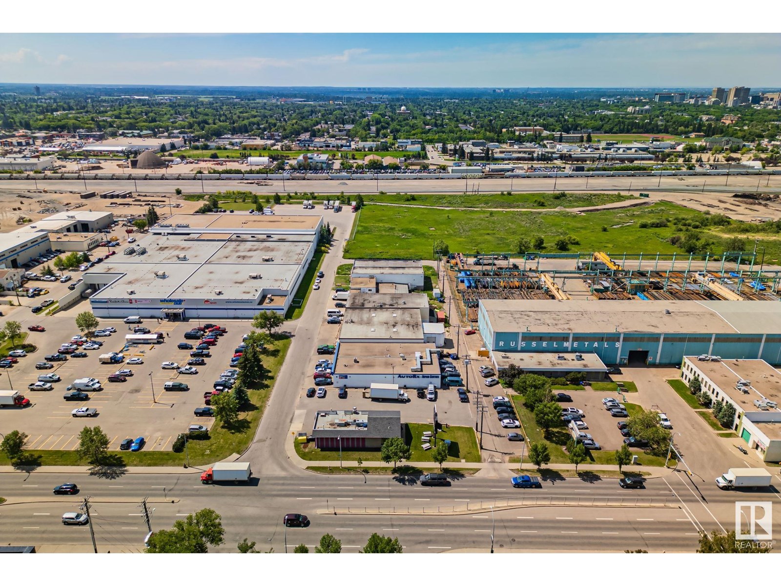 Photo 12 of 9938 70 Av Nw Nw, Edmonton AB