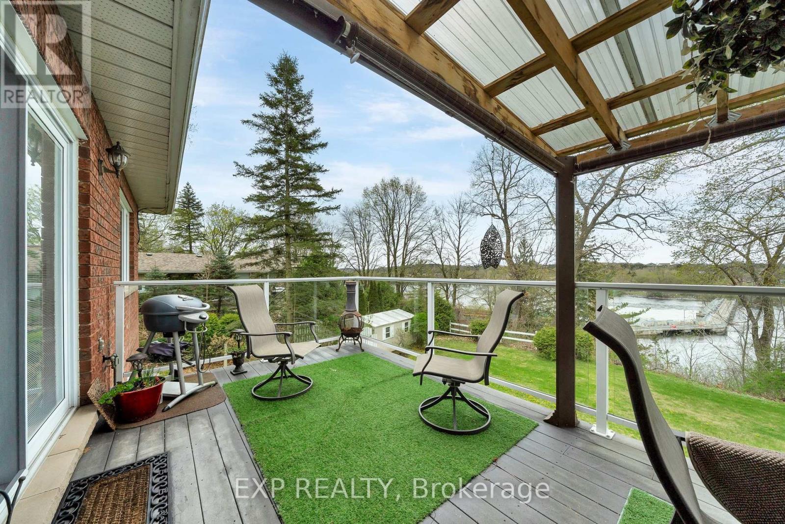 Photo 34 of 127 River Drive, Quinte West ON