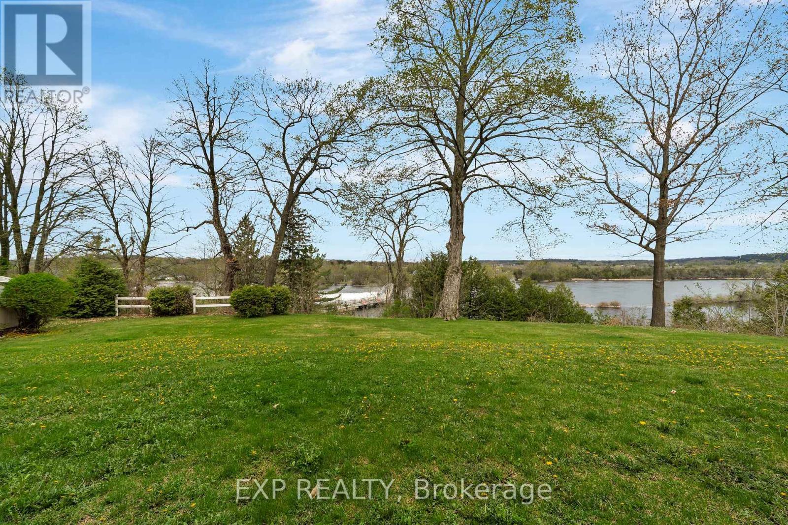 Photo 43 of 127 River Drive, Quinte West ON