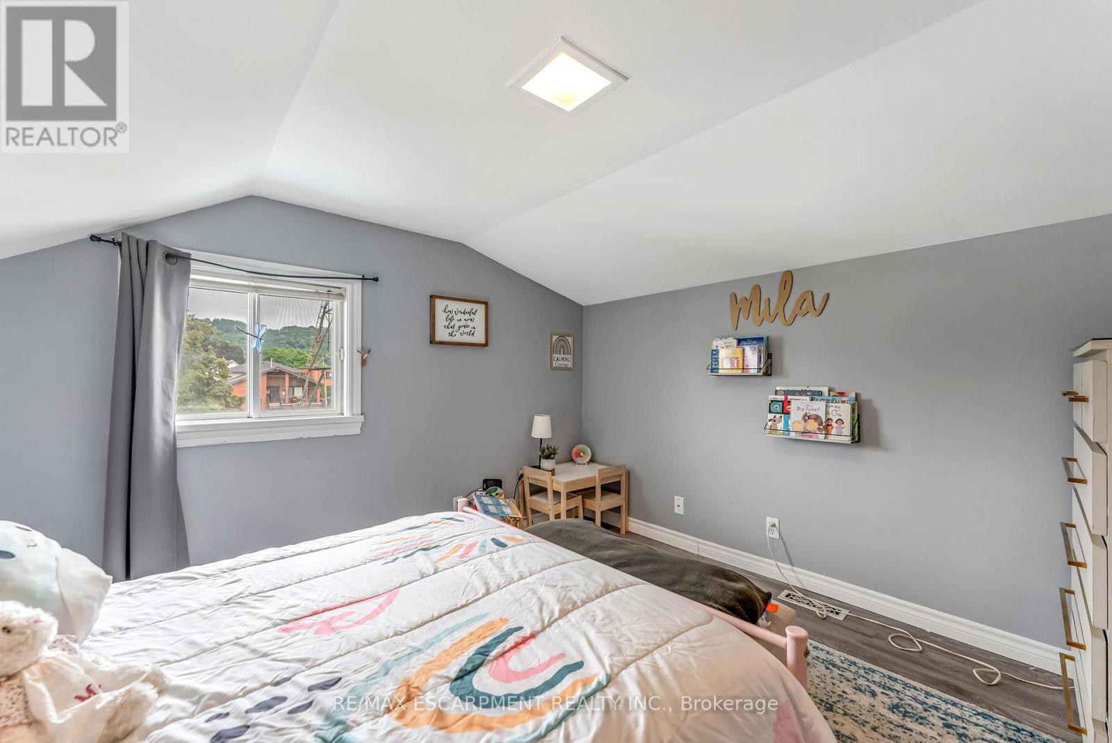 Single Family House for Sale in  COCHRANE ROAD Hamilton (Rosedale) 