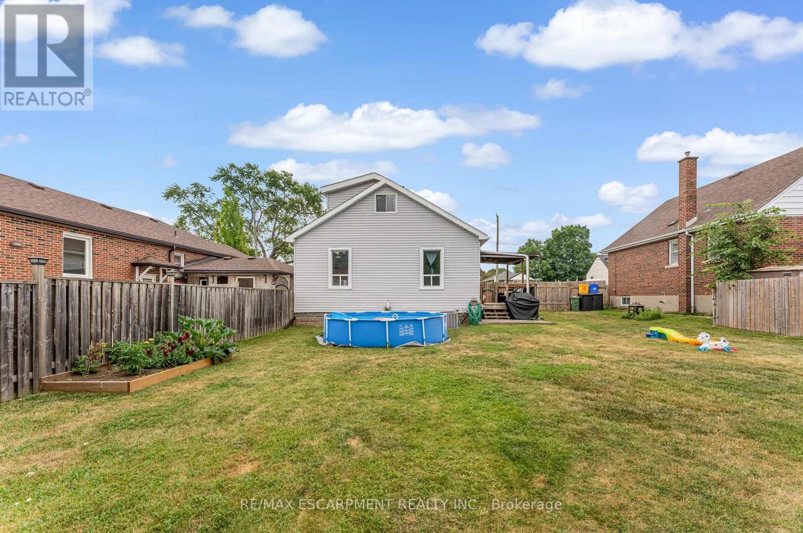 Single Family House for Sale in  COCHRANE ROAD Hamilton (Rosedale) 