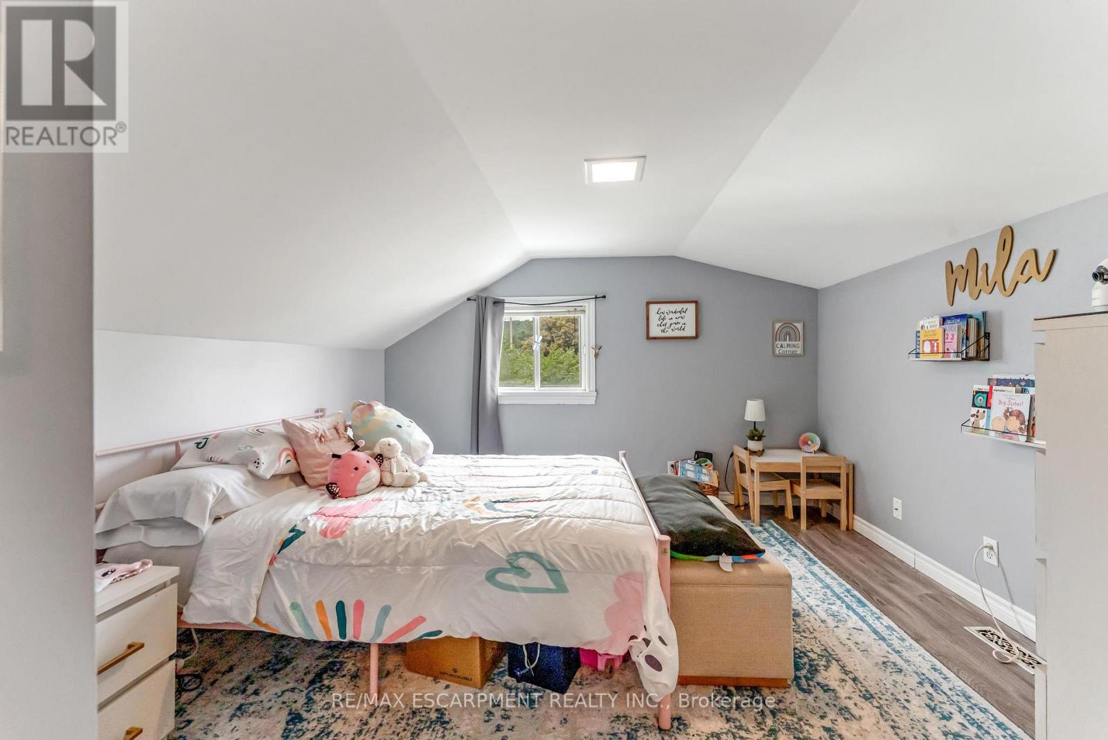 Single Family House for Sale in  COCHRANE ROAD Hamilton (Rosedale) 