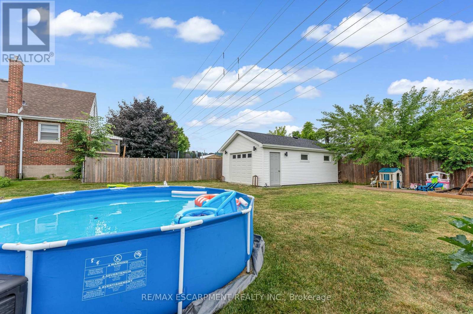 Single Family House for Sale in  COCHRANE ROAD Hamilton (Rosedale) 