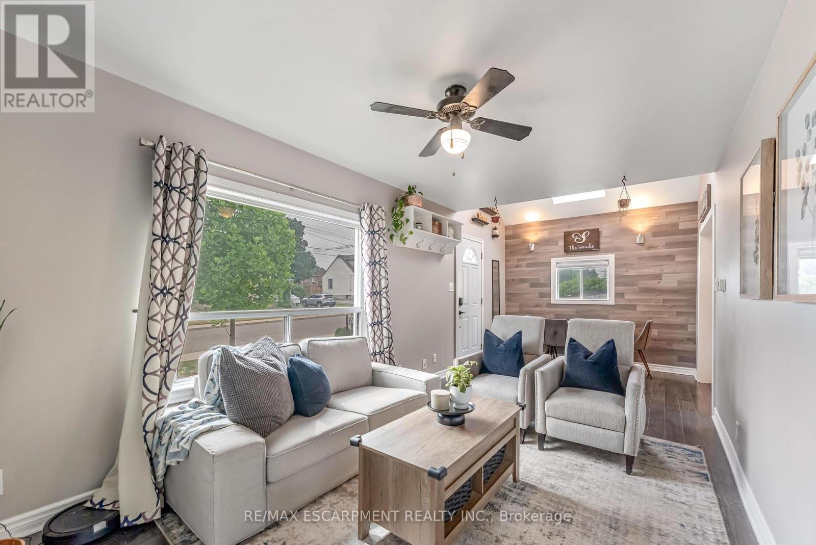 Single Family House for Sale in  COCHRANE ROAD Hamilton (Rosedale) 