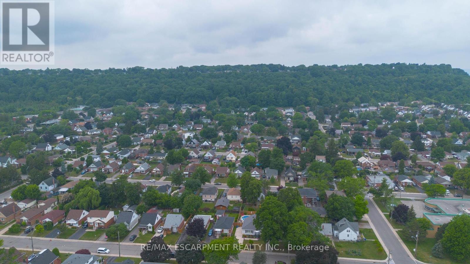 Single Family House for Sale in  COCHRANE ROAD Hamilton (Rosedale) 