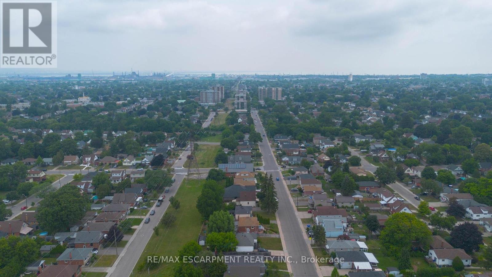Single Family House for Sale in  COCHRANE ROAD Hamilton (Rosedale) 