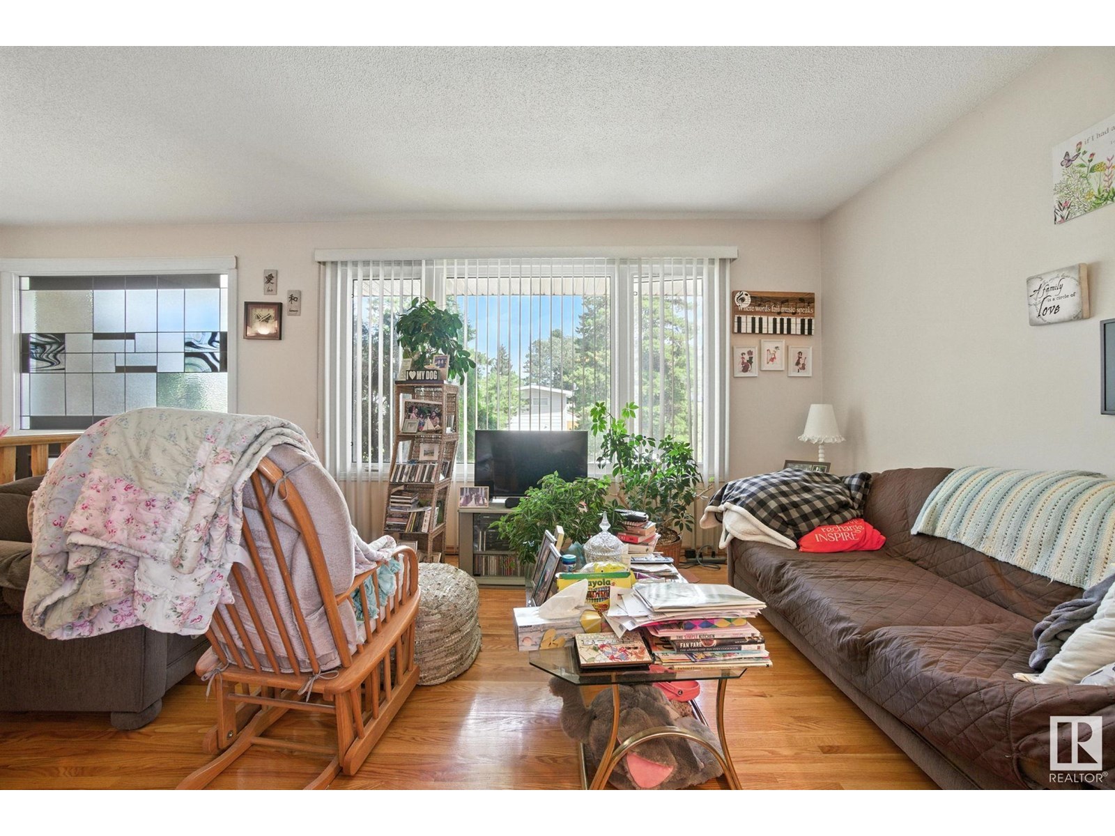 Photo 8 of 14936 81 St Nw, Edmonton AB