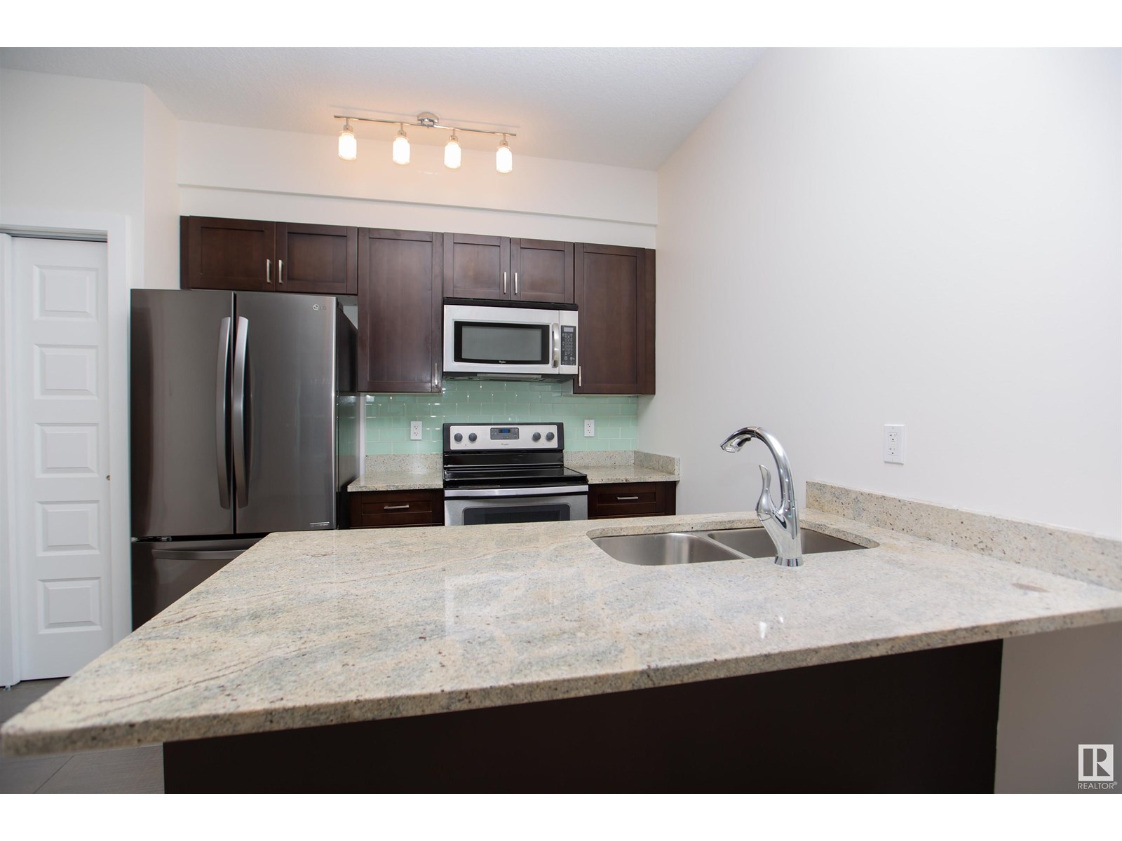 Photo 3 of 304 1238 Windermere Wy Sw, Edmonton AB